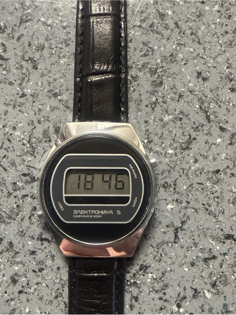 NOS Vintage Soviet Early Elektronika 5 USSR Digital LCD quartz Watch early 1980s